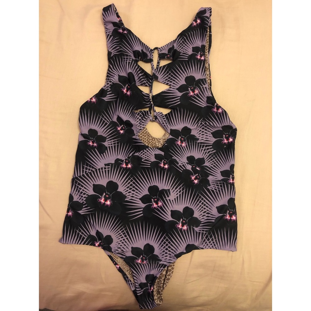 ❌SOLD❌ACACIA Mauka one piece in modern pacific